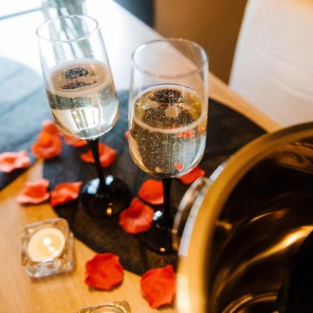 La Suite Romantique Avec Jacuzzi Au Coeur De Perpignan Kültér fotó
